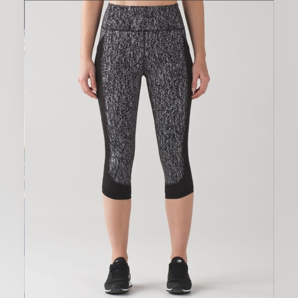 Lululemon tight-knit Cropped Leggings
